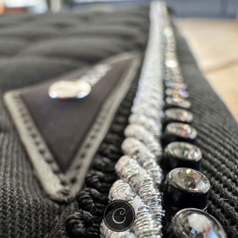Equiline Octagon Zwart zilver rhinestones springmodel