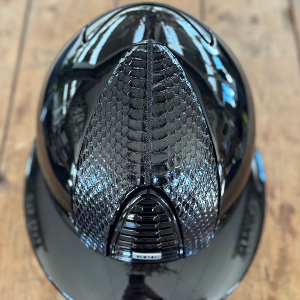 kep italia polish zwart snake voorinzet zwart .