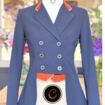 equiline korte slipjas blum in navy met oranje details